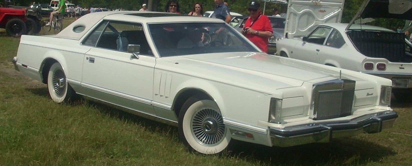 Lincoln Continental Mark V