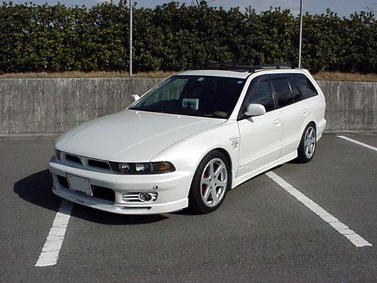 Mitsubishi Legnum: 01 фото